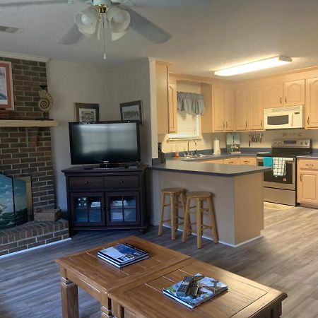 Cozy Comfortable & Convenient Pensacola Esterno foto