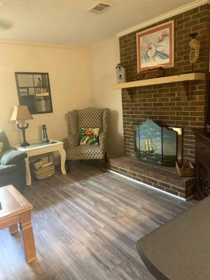 Cozy Comfortable & Convenient Pensacola Esterno foto